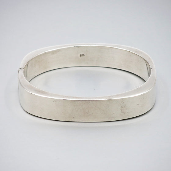 Oval Hinged Sterling Silver Bracelet