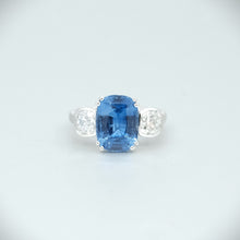  'Volans' Sapphire & Diamond Ring