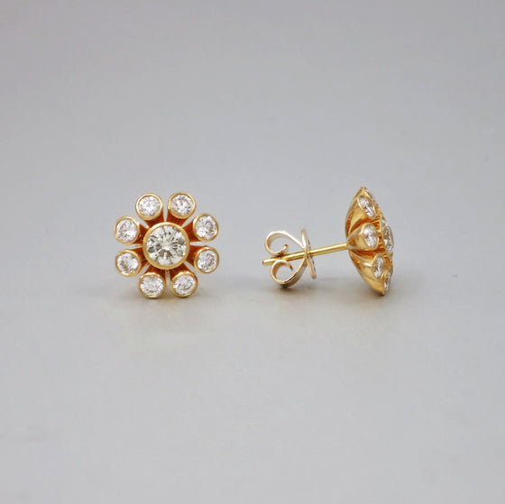 'Seren' Diamond Stud Earrings in yellow gold
