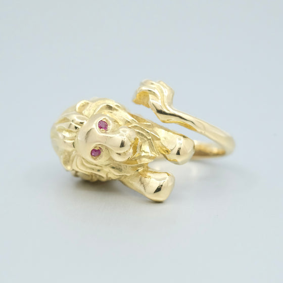 Lion shaped ring