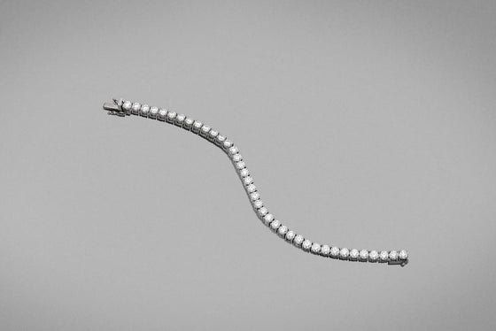 'Tennis' Diamond Bracelet 4 Claw Set - Large