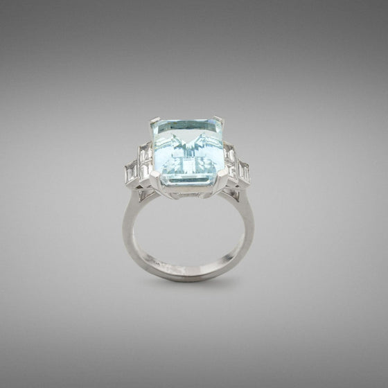 'Volans' Aquamarine Ring
