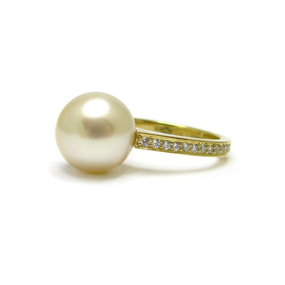'Capella' Pearl & Diamond Ring